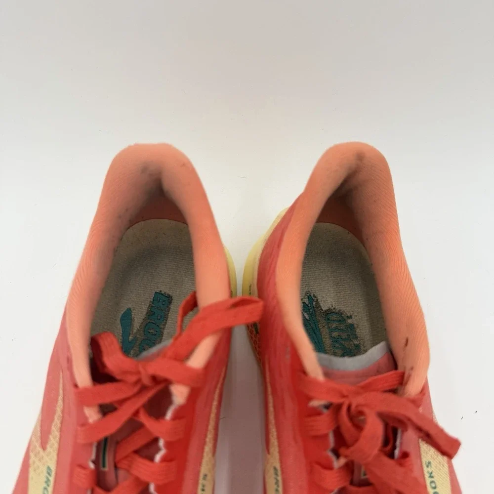 BROOKS Hyperion Tempo Women's Size 9.5 Coral‎ / Flan Running Shoes Athletic Gym